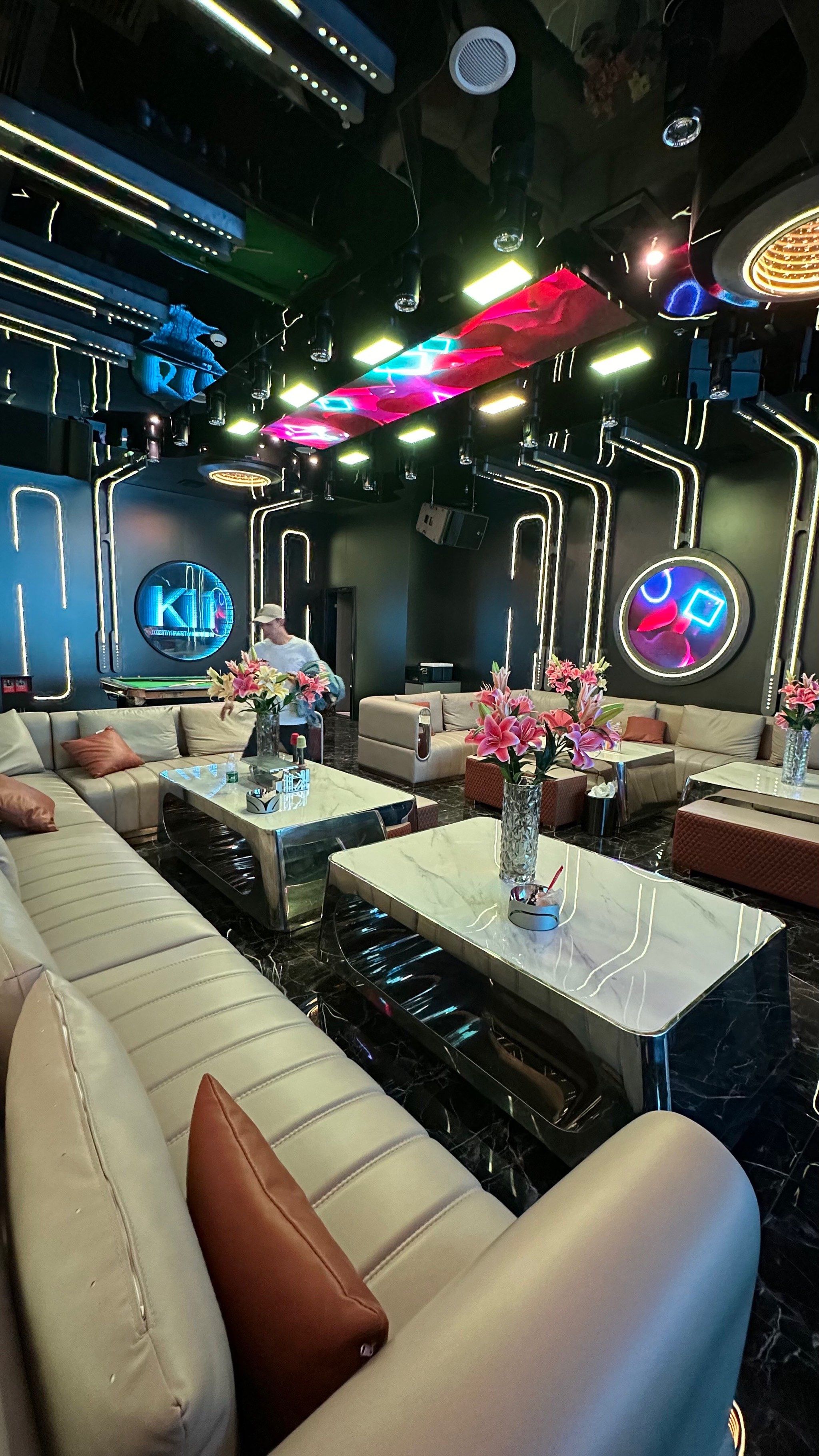 晋中商务KTV攻略全揭秘-和顺县ktv预定